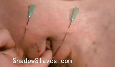 زن بالغی که سريال هاي سكسي از blowjob استفاده می کند